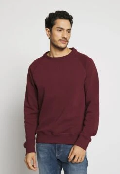 Pier One 2 PACK - Sweatshirt - Dark Blue/bordeaux 10 Pier One 2 PACK - Sweatshirt - Dark Blue/bordeaux -Pier One 510407879ee34a6abd753a7b8d709b1b
