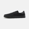 Pier One UNISEX - Sneaker Low - Black -Pier One 63dc2cef3093475d8b1fb4dd972f3e39