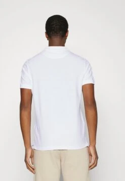 Pier One 3 PACK - Poloshirt - Bordeaux/white/dark Blue 10 Pier One 3 PACK - Poloshirt - Bordeaux/white/dark Blue -Pier One 77f7f7de6e104257a29c3bd24e3d9426