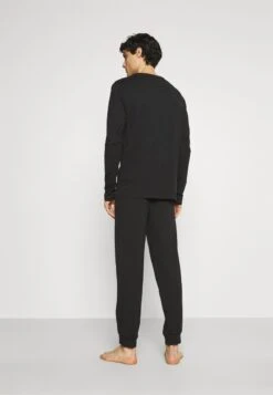 Pier One Nachtwäsche Set - Black -Pier One b9b8fb88b64649ea840444d93817e424