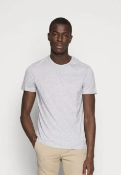 Pier One 5 PACK - T-Shirt Basic - Dark Blue/grey/khaki 11 Pier One 5 PACK - T-Shirt Basic - Dark Blue/grey/khaki -Pier One fb97d3a70f594235aa02f60b48ba6fae